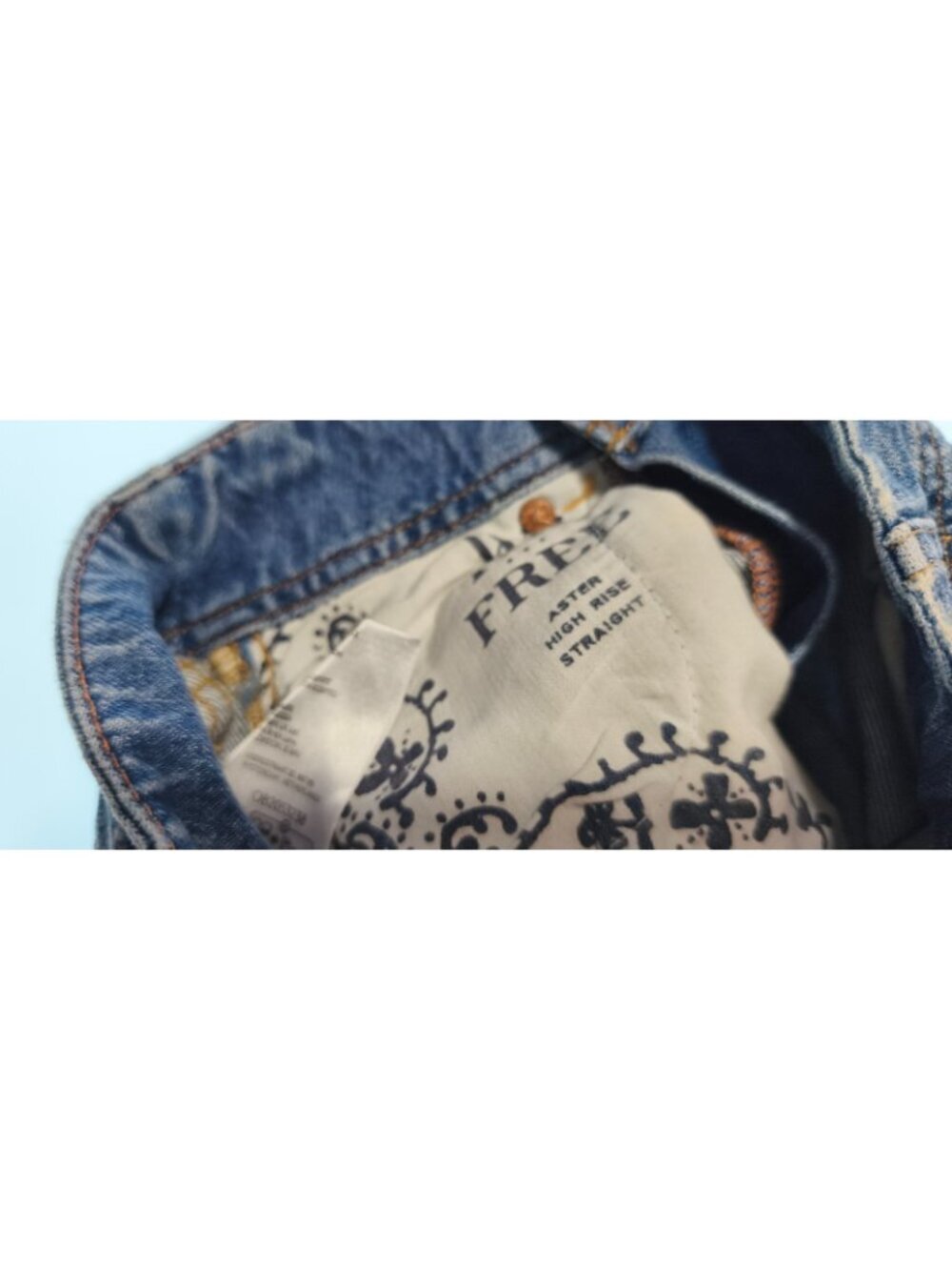 Free People We The Free Astor High Rise Straight Jeans Size 25 Medium Wash Blue - Picture 7 of 12